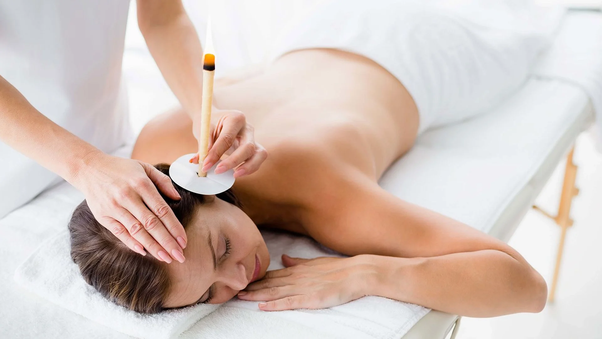 Ear Candle Face Massage Ear Candle Face Massage